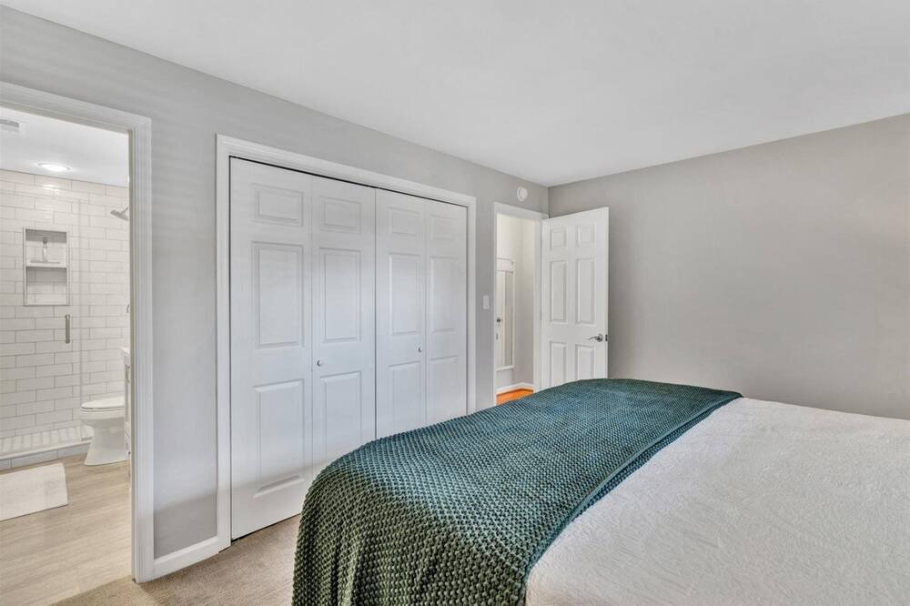 Photo of Bedroom in North Shore