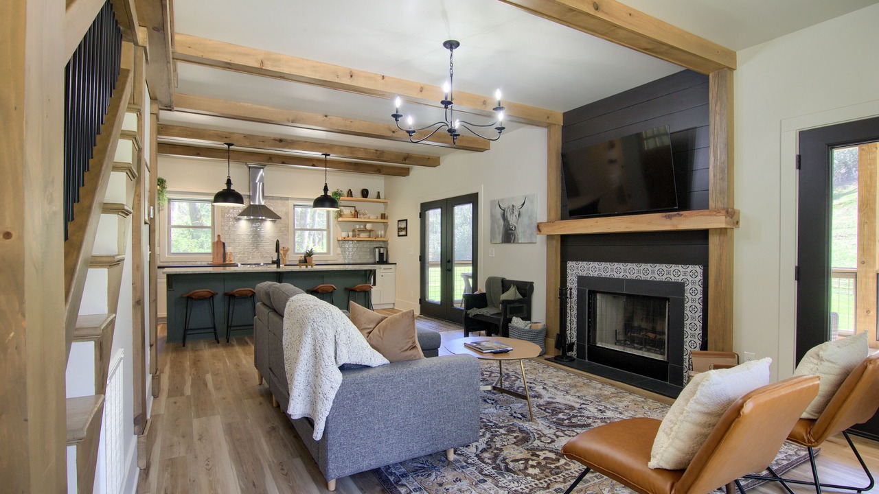 Photo of Livingroom in Mills River