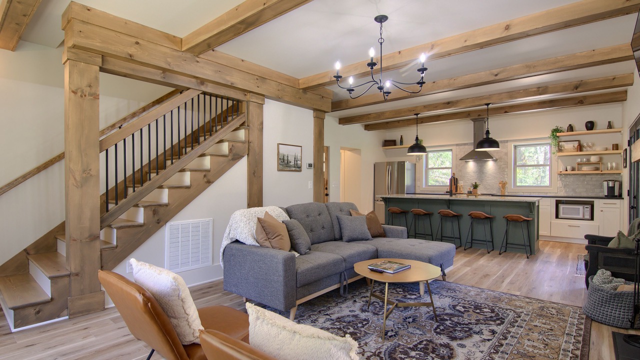 Photo of Livingroom in Mills River