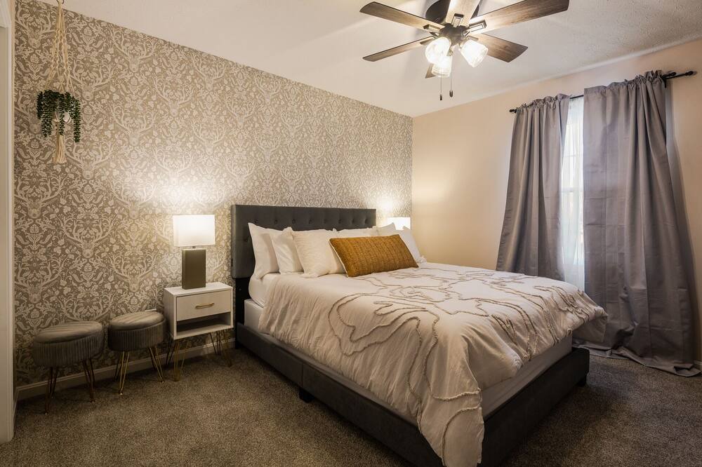 Photo of Bedroom in Jeffersontown