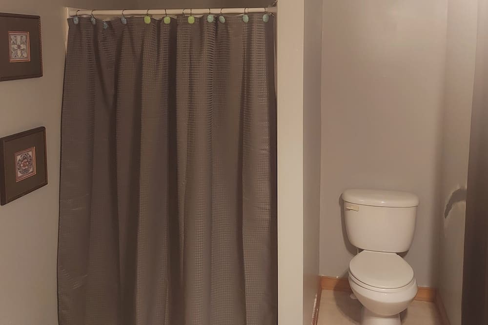 Photo of Bathroom in Mosby