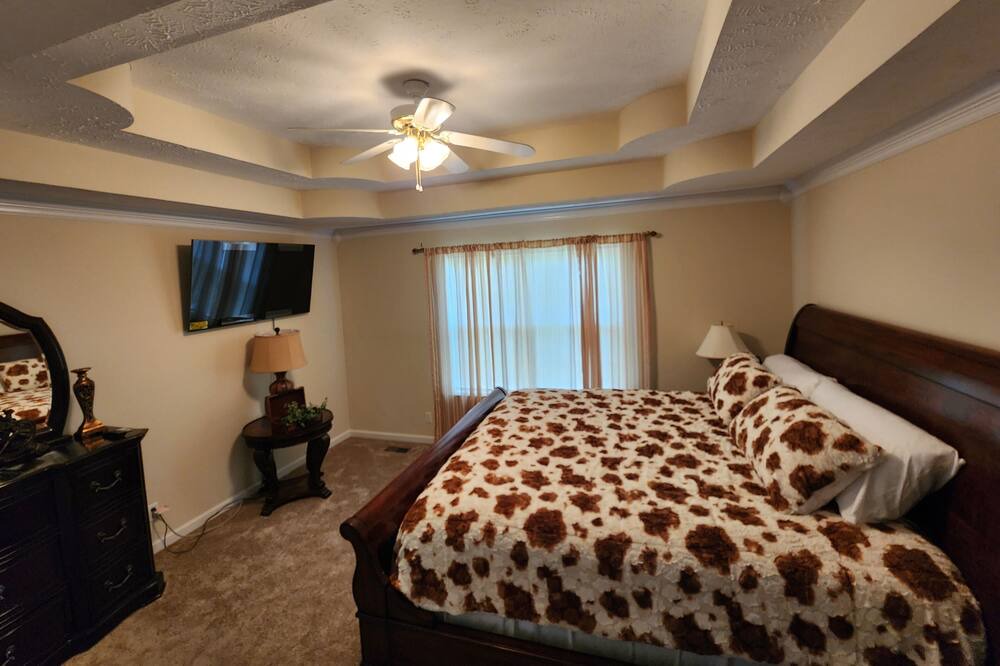 Photo of Bedroom in Antioch