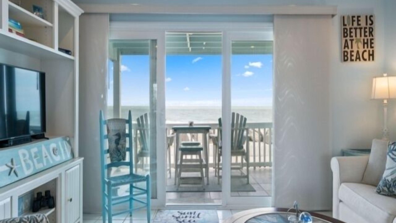 Photo of Livingroom in North Carolina Coast