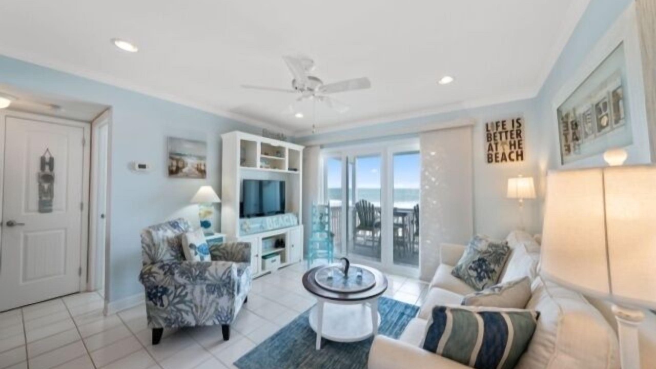 Photo of Livingroom in North Carolina Coast