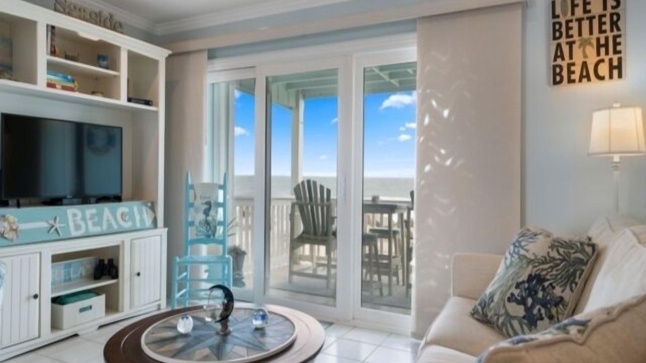 Photo of Livingroom in North Carolina Coast