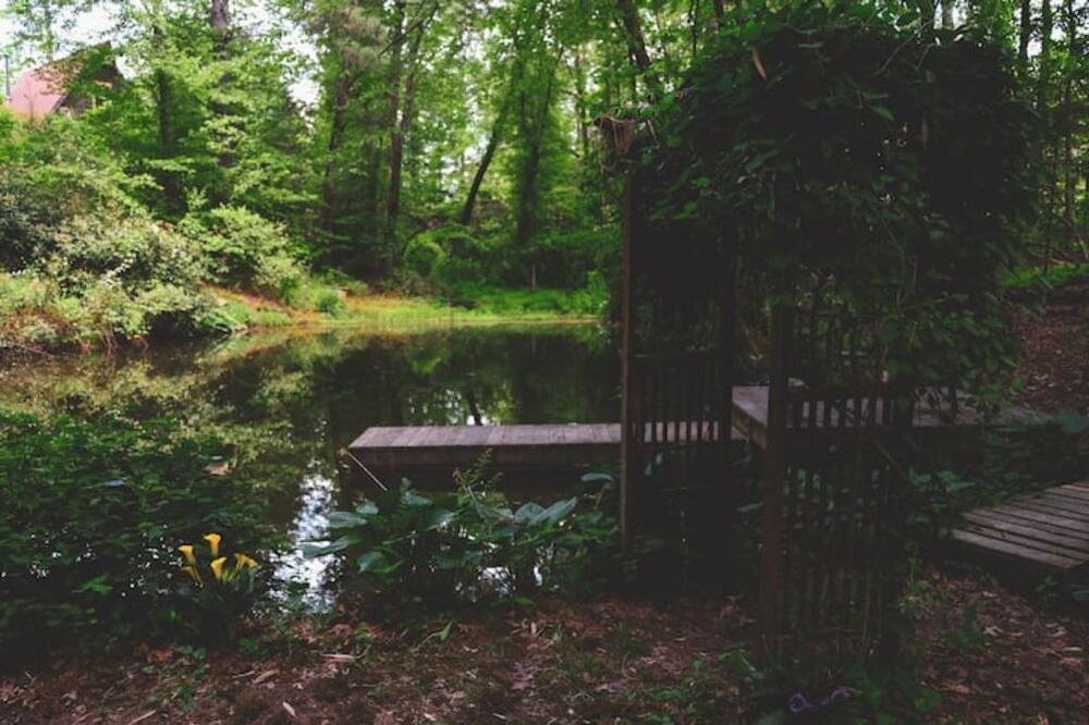 Photo of Outdoor in Mills River