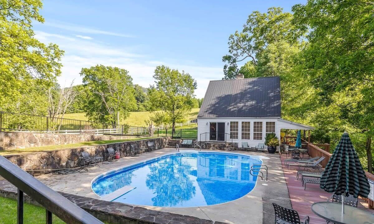 Photo of Outdoor in Lookout Valley Neighborhood Association