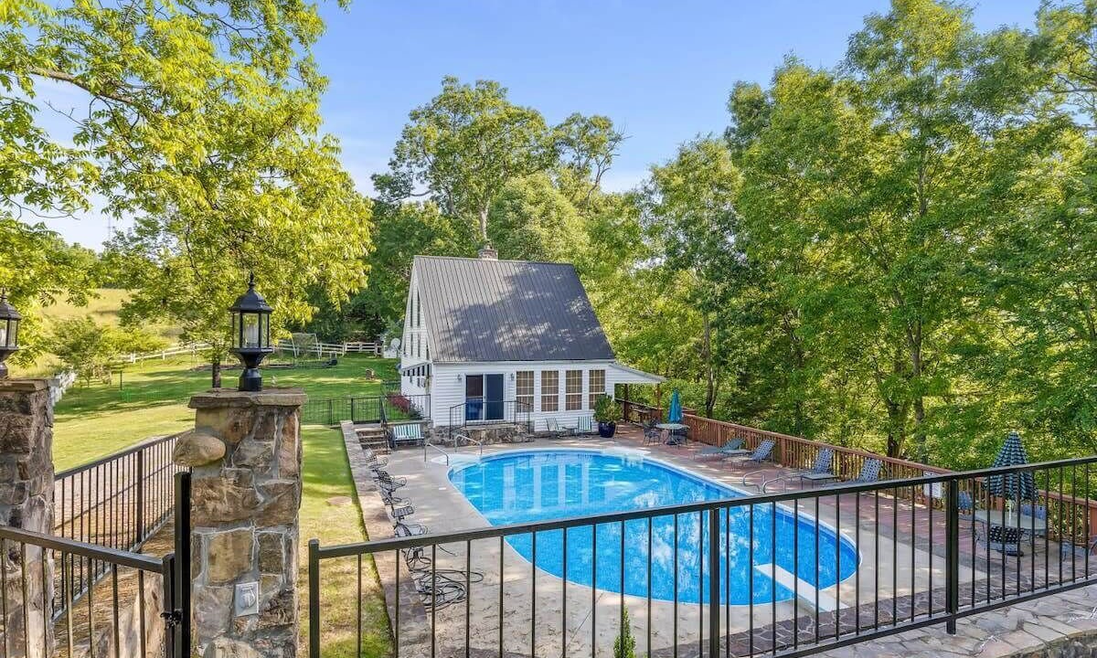Photo of Outdoor in Lookout Valley Neighborhood Association