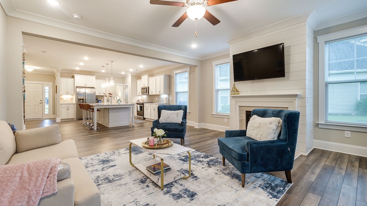 Photo of Livingroom in Silver Lake