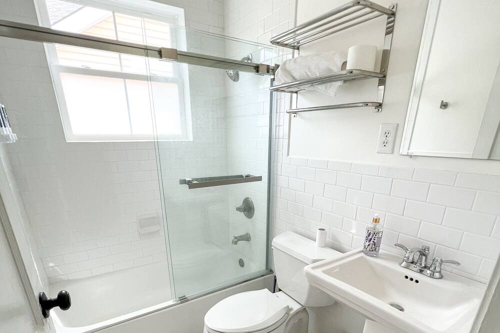 Photo of Bathroom in Morehead City