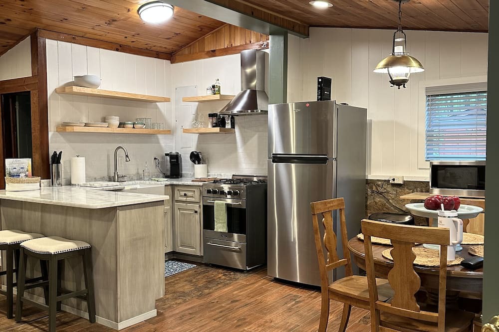 Photo of Kitchen in Rocky Bottom