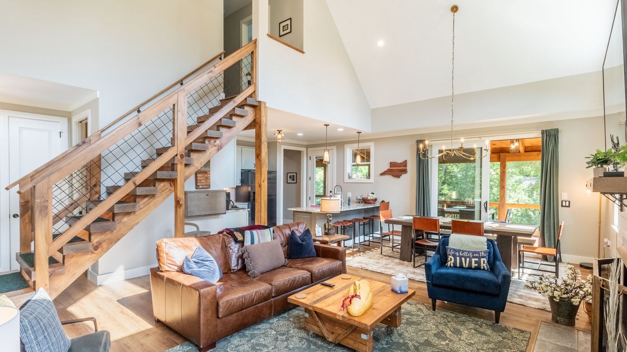 Photo of Livingroom in Cullowhee
