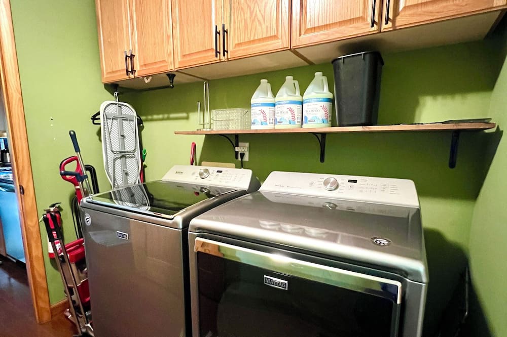 Photo of Kitchen in Avery Creek