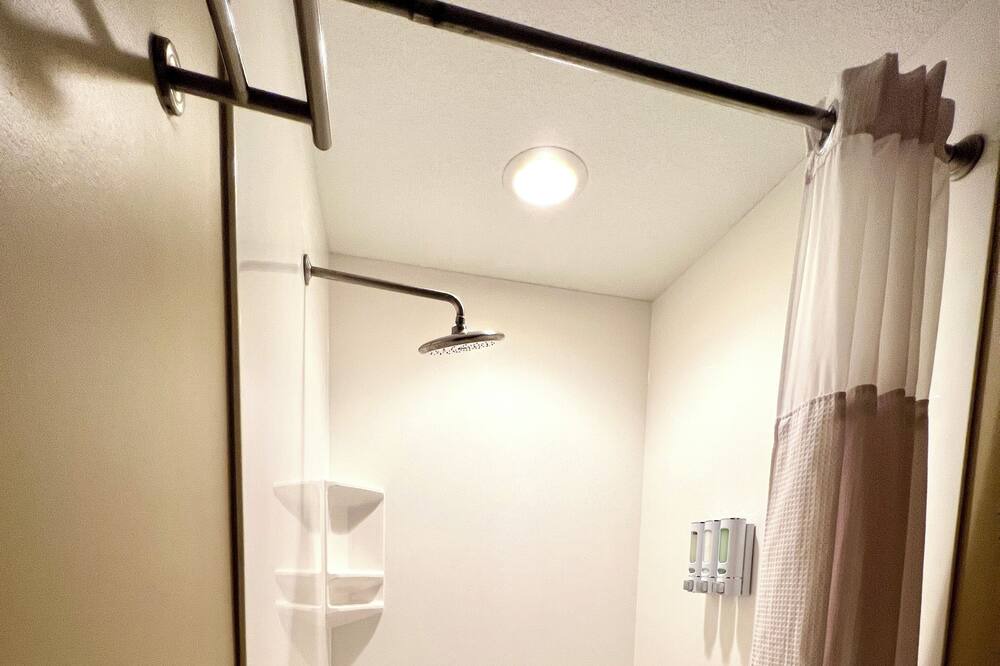 Photo of Bathroom in Avery Creek