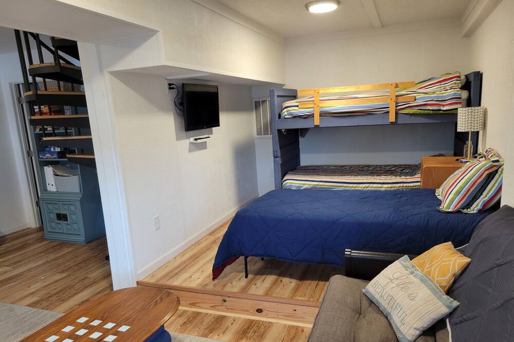 Photo of Bedroom in Goodview