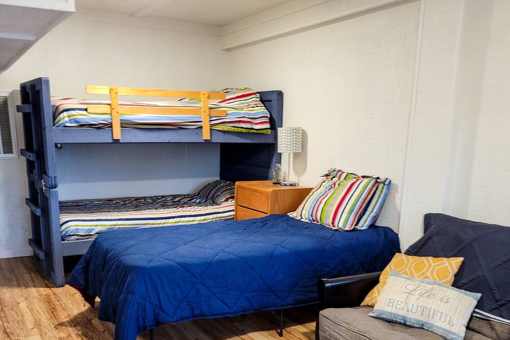 Photo of Bedroom in Goodview