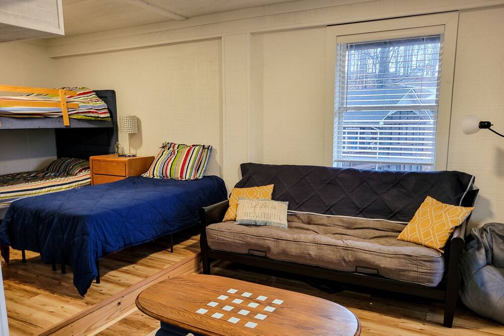 Photo of Bedroom in Goodview