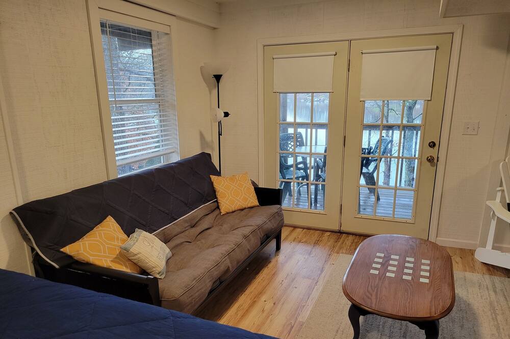 Photo of Livingroom in Goodview