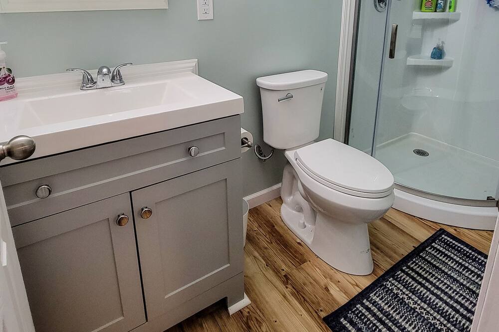 Photo of Bathroom in Goodview
