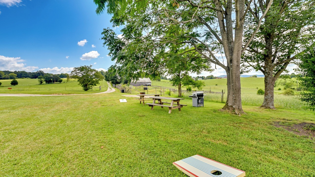 Photo of Outdoor in Monticello