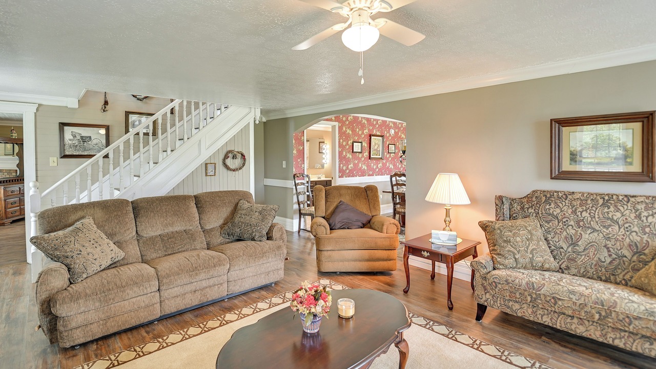 Photo of Livingroom in Monticello