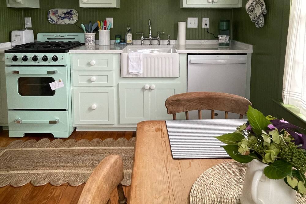 Photo of Kitchen in Charles City