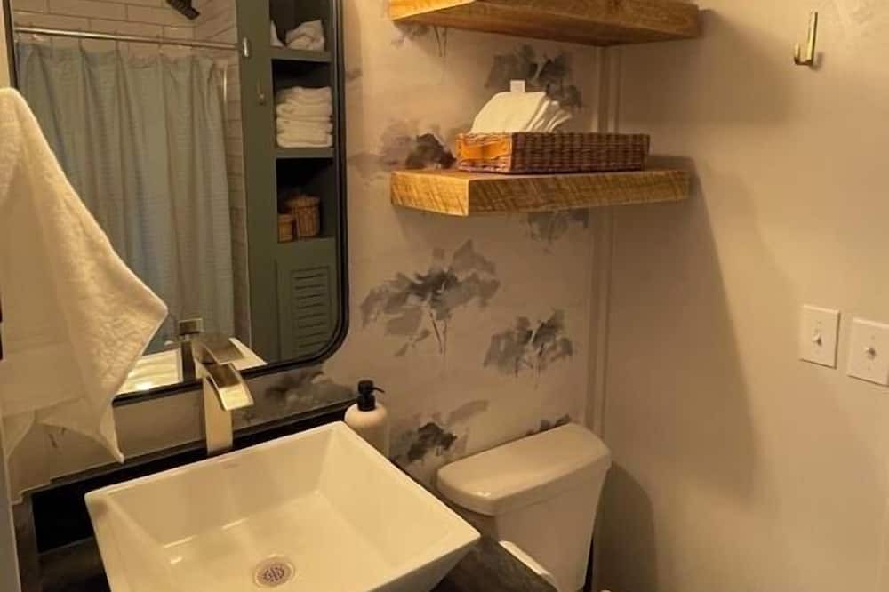 Photo of Bathroom in Travelers Rest