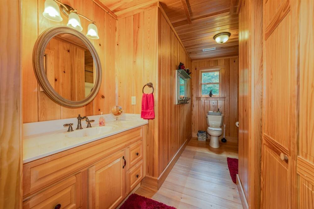 Photo of Bathroom in Penrose