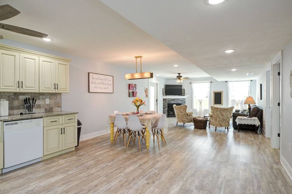 Photo of Kitchen in White Mills