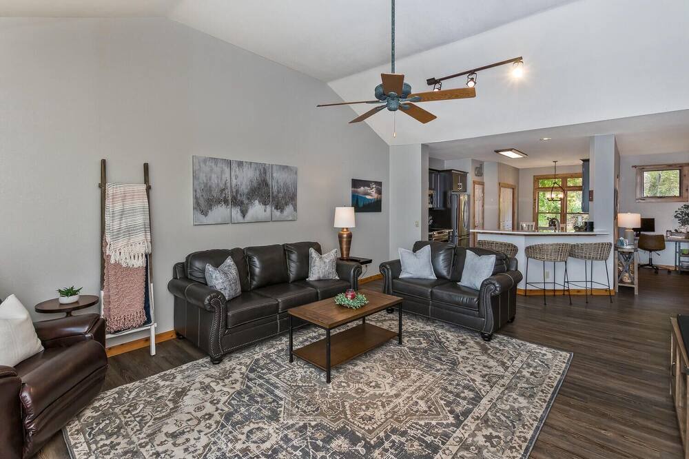 Photo of Bedroom in Mountain Air