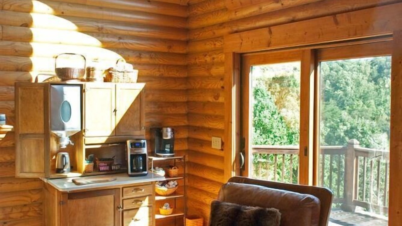 Photo of Livingroom in Roanoke