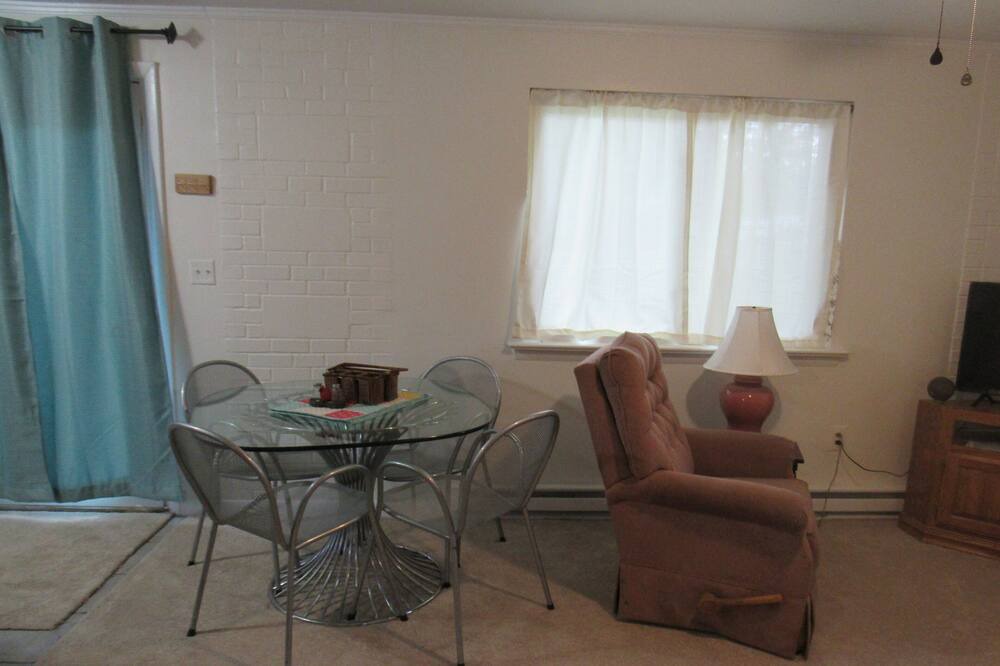 Photo of Livingroom in Rileyville