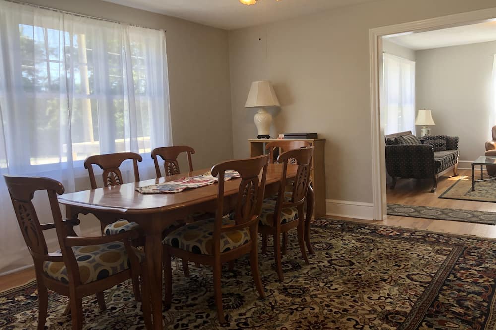 Photo of Kitchen in Travelers Rest