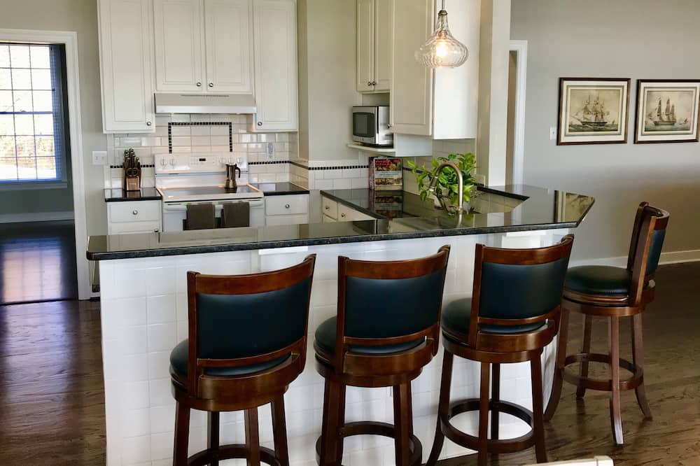 Photo of Kitchen in Charles City