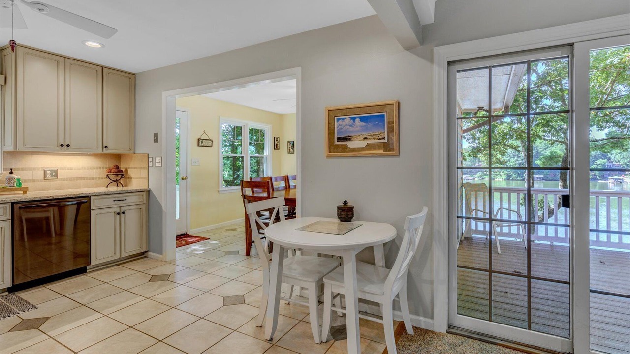 Photo of Kitchen in Goodview
