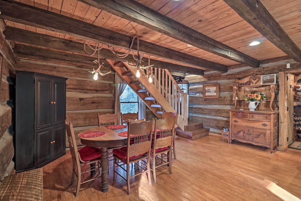 Photo of Bedroom in Balsam