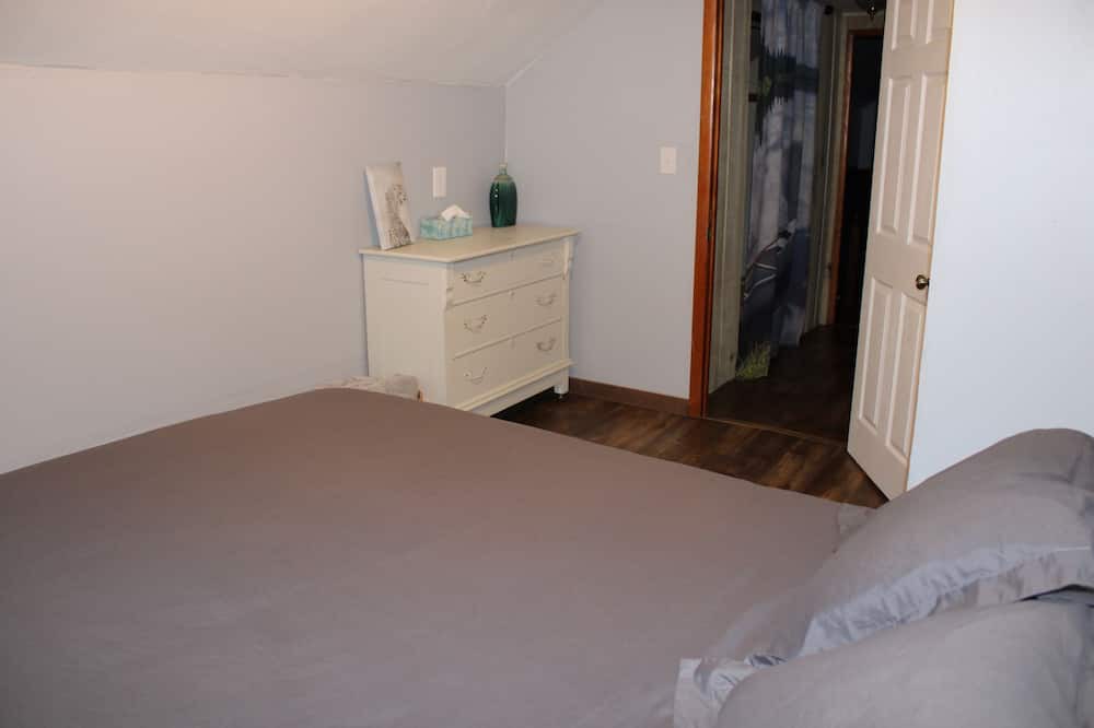 Photo of Bedroom in Bee Spring
