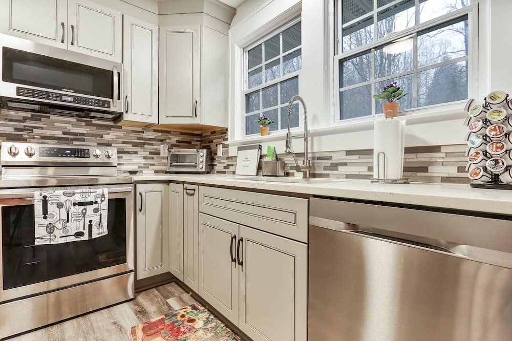 Photo of Kitchen in Travelers Rest