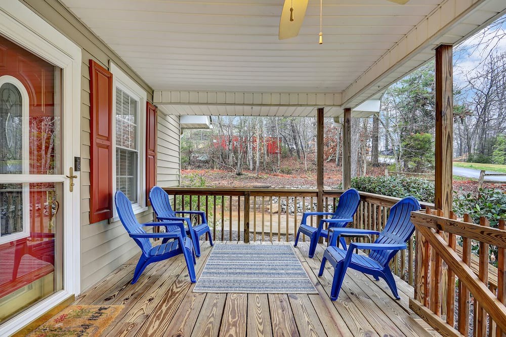 Photo of Outdoor in Travelers Rest