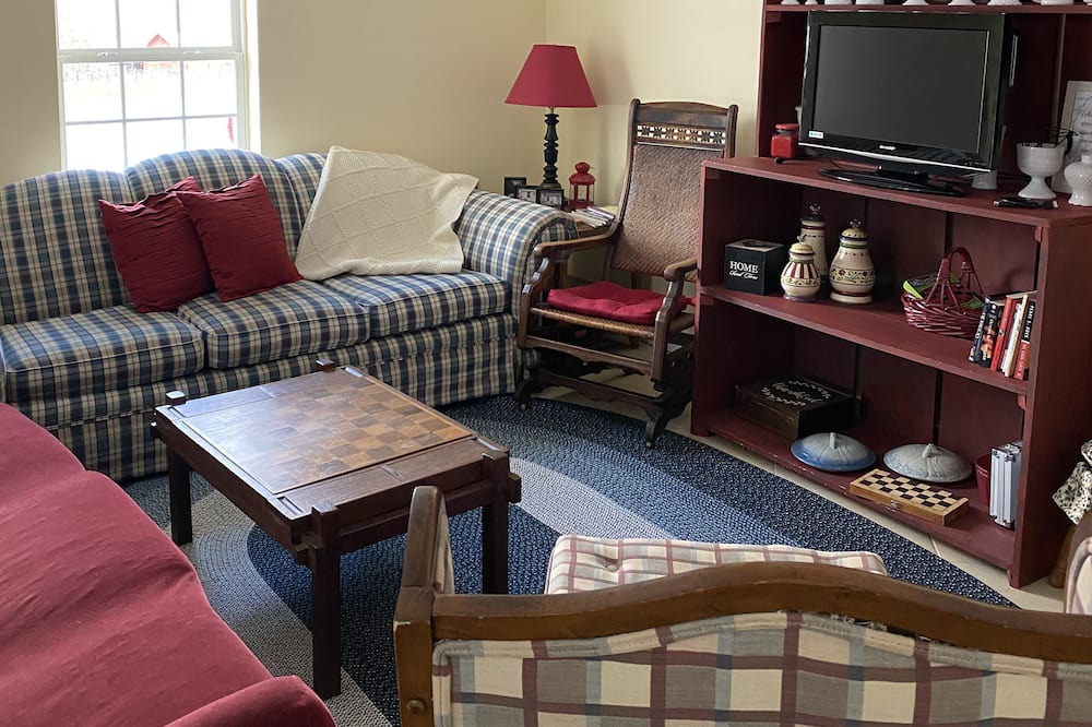 Photo of Livingroom in Talcott