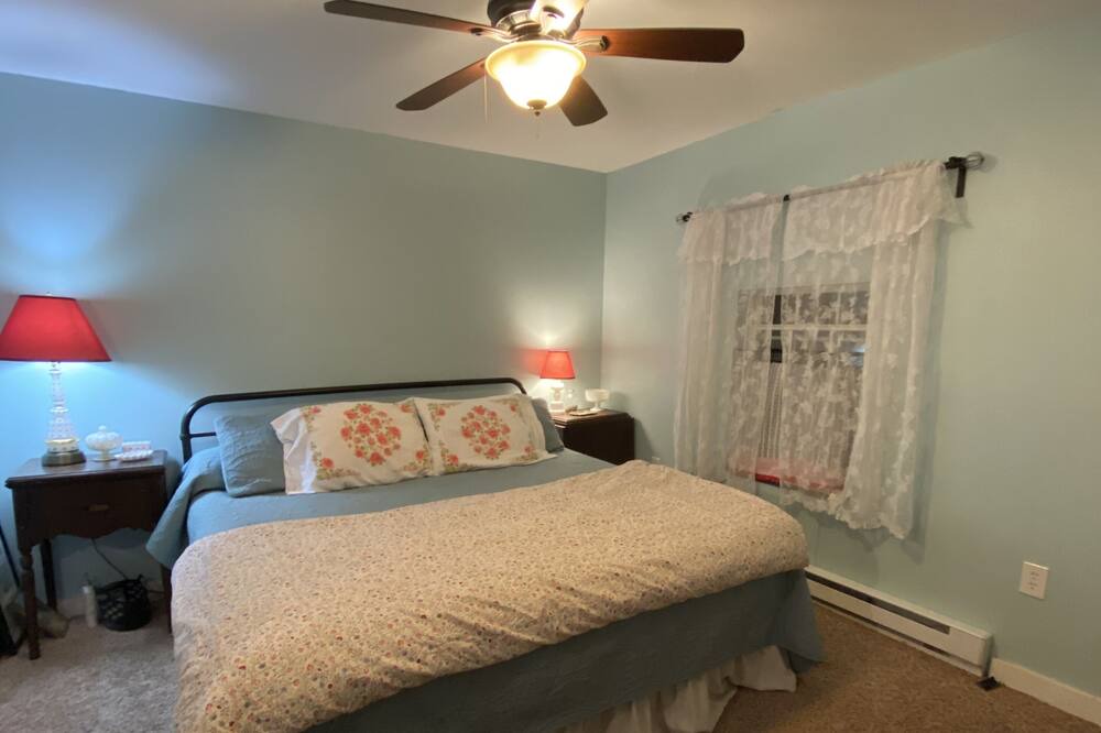 Photo of Bedroom in Talcott