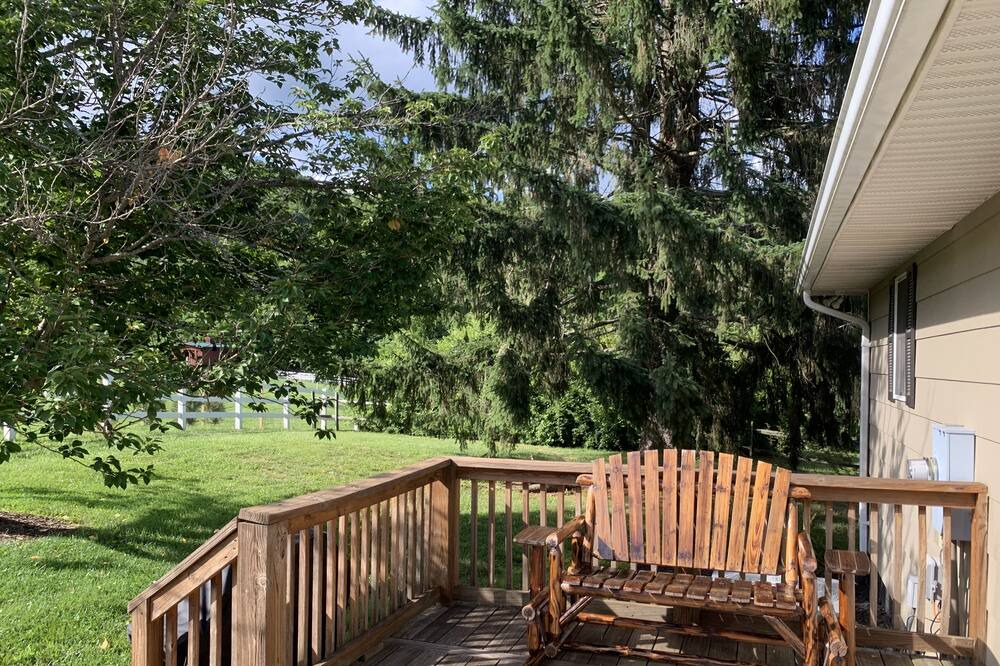 Photo of Patio Balcony in Waynesville