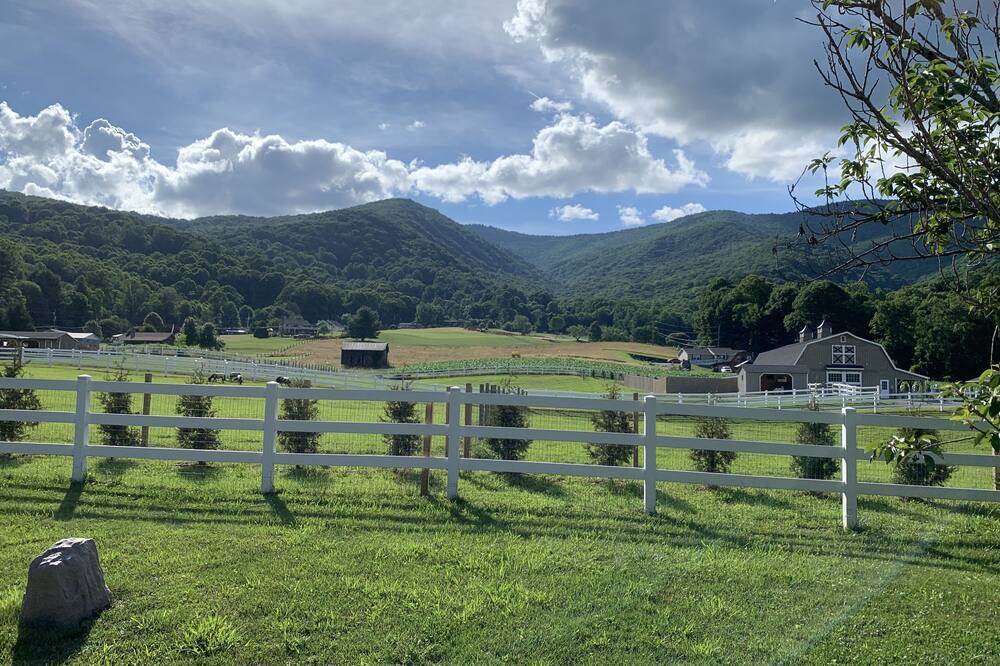 Photo of Outdoor in Waynesville