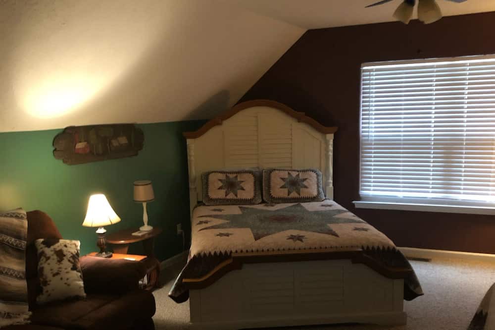 Photo of Bedroom in Sunset