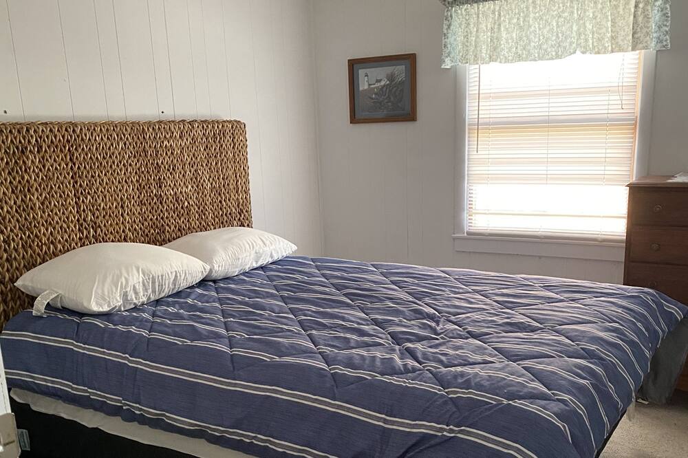 Photo of Bedroom in Avon