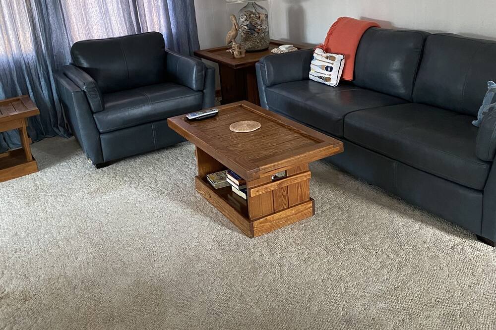 Photo of Livingroom in Avon