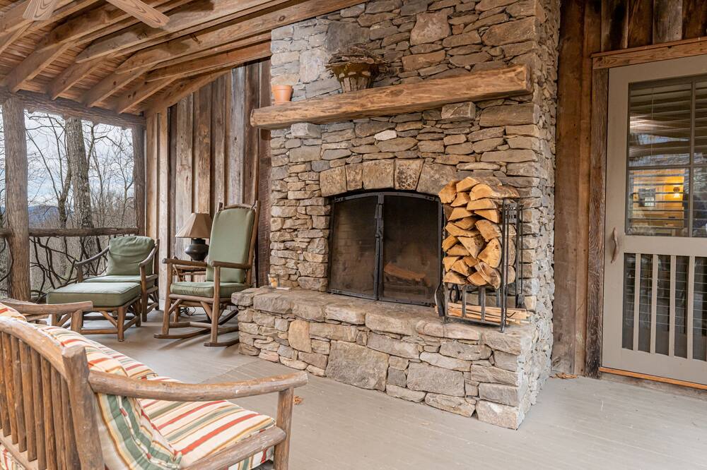 Photo of Livingroom in Sylva