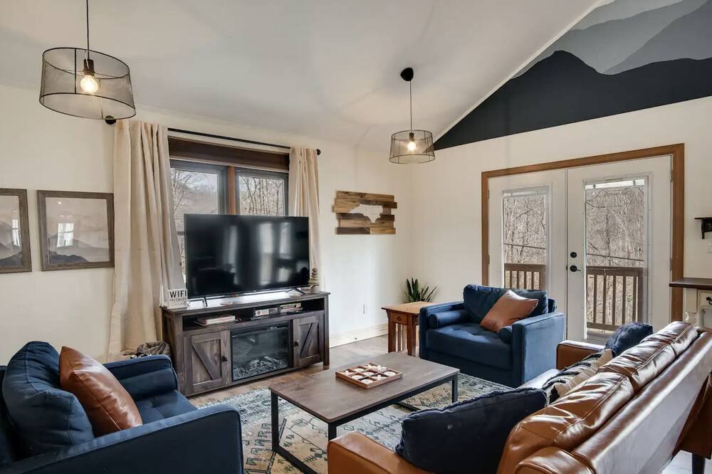 Photo of Livingroom in Sylva