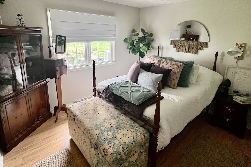 Photo of Bedroom in Nicholasville