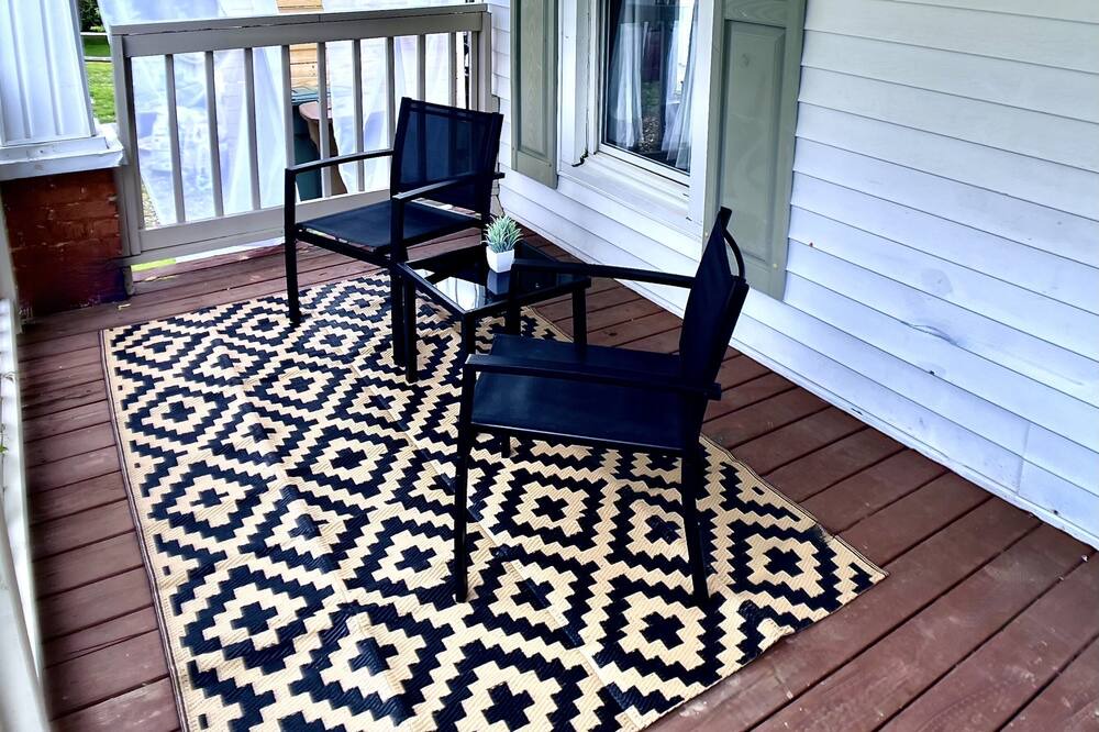 Photo of Patio Balcony in Old Irving Park